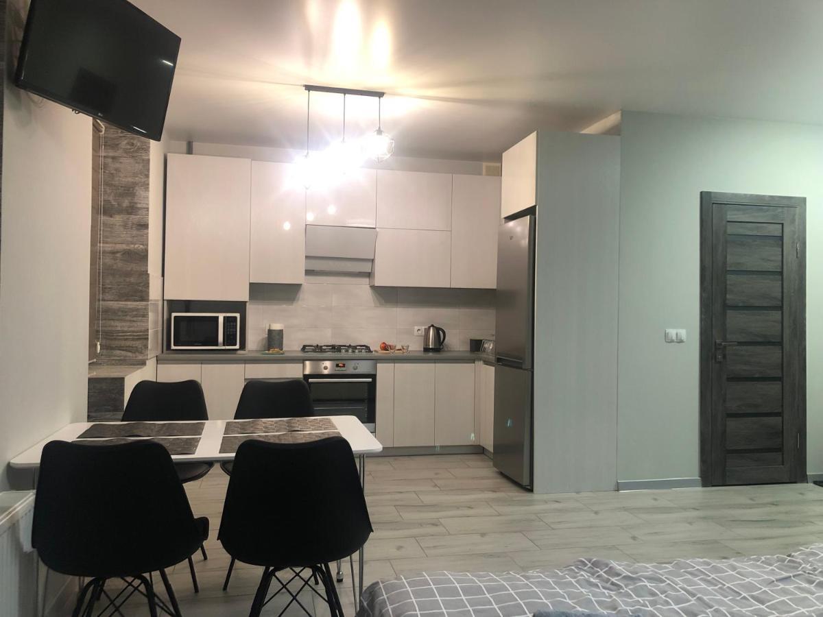 Apartment Oasis *